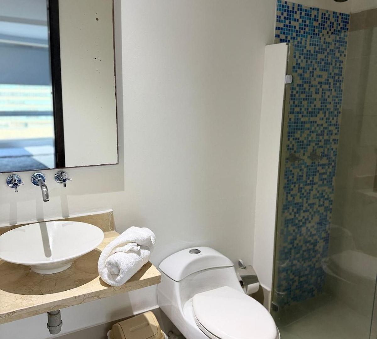 Cómodo Y Muy Bien Ubicado Frente Al Mar Apartamento